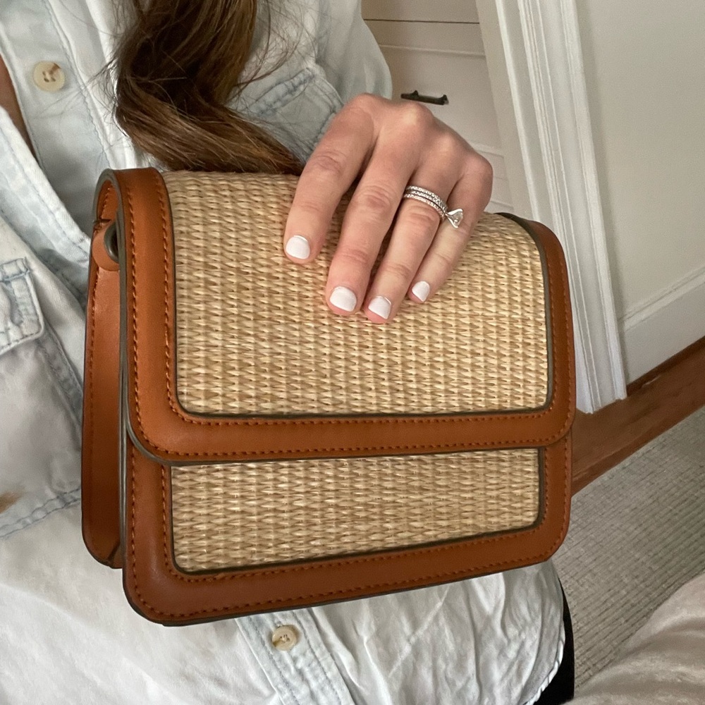 Straw crossbody/clutch